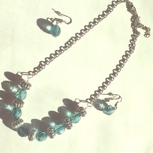 Necklace/earrings